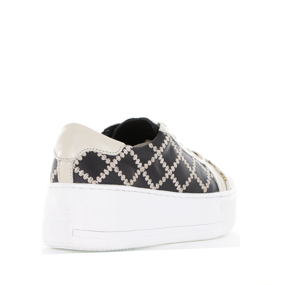 ALFIE & EVIE FRANKIE ECRU PAT - Women sneakers - Collective Shoes 