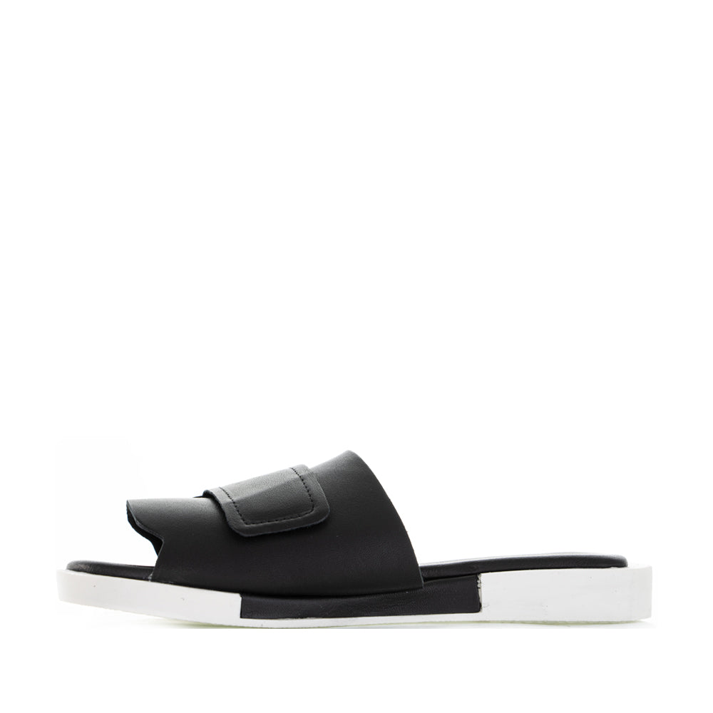 LE SANSA HILTON BLACK - Women Flats - Collective Shoes 
