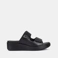 Load image into Gallery viewer, HUSH PUPPIES SPECTACULAR BLACK - Women Slides - Collective Shoes 
