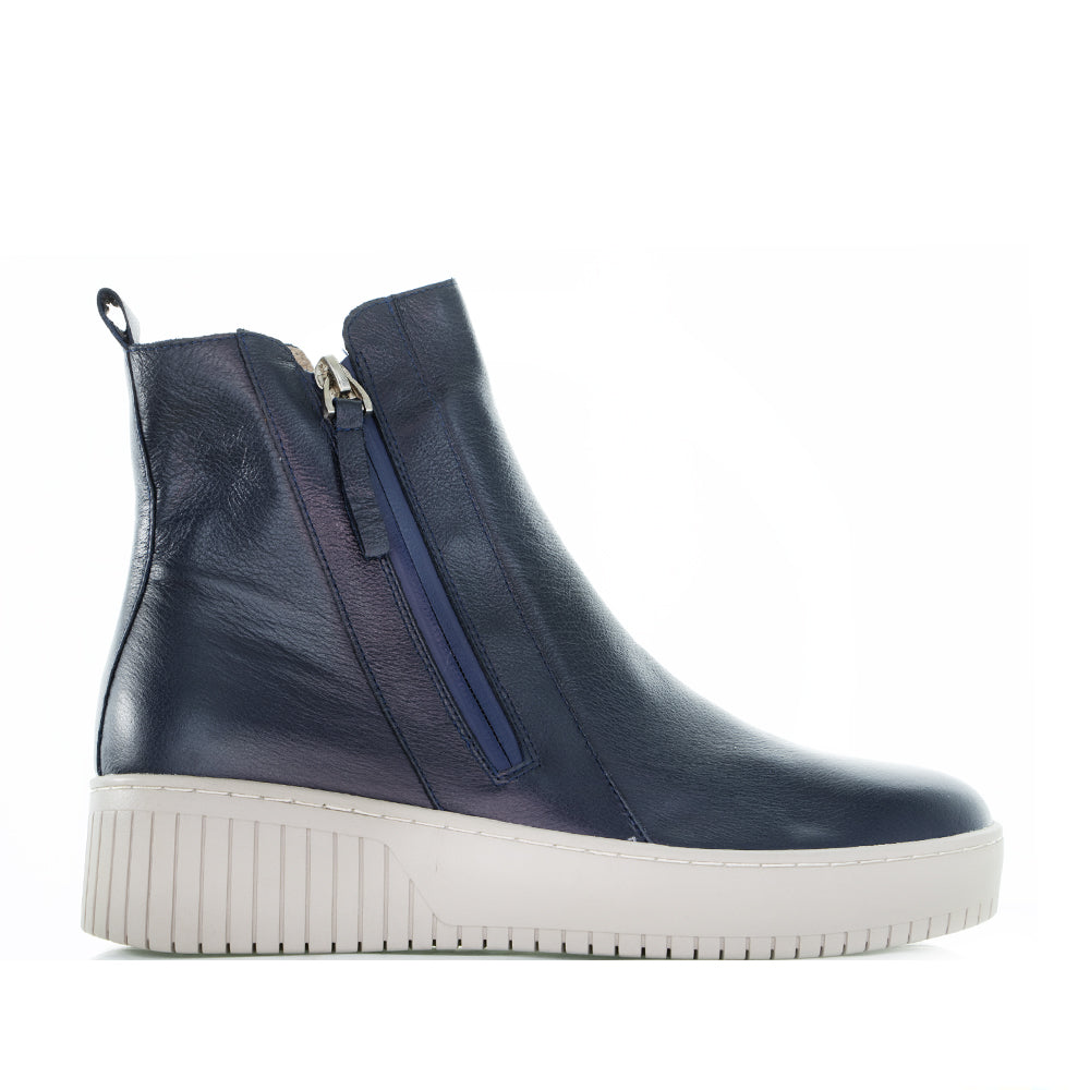 DJANGO & JULIETTE KARATE NAVY - Women Boots - Collective Shoes 