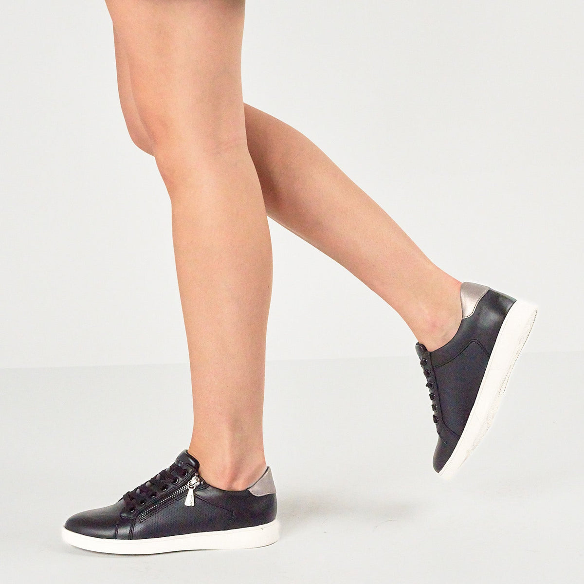 HUSH PUPPIES MIMOSA BLACK - Women sneakers - Collective Shoes 