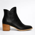 Load image into Gallery viewer, DJANGO & JULIETTE MOCKAS BLACK NATURAL - Women boots - Collective Shoes 
