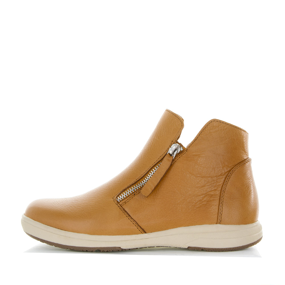 LESANSA POKIE TAN - Women Boots - Collective Shoes 