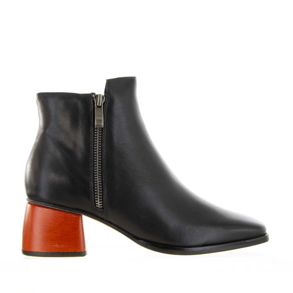 BRESLEY PIPPY BLACK RED - Women Boots - Collective Shoes 