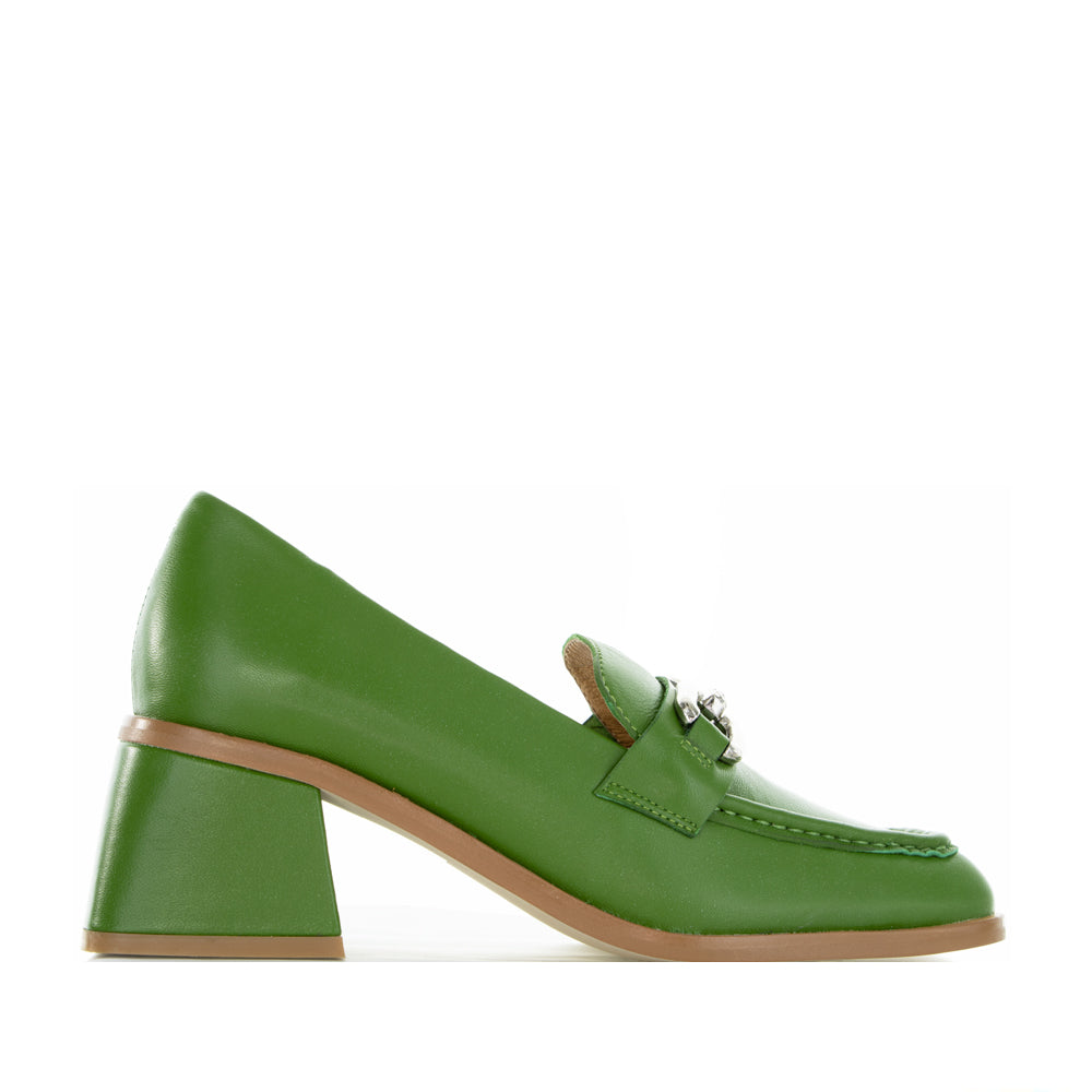 Court Shoes