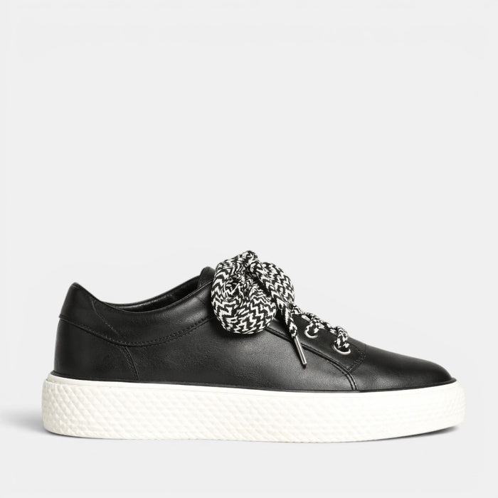 EOS TRINSIC BLACK