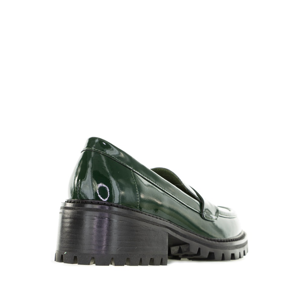 LE SANSA ZOEY BOTTLE GREEN/PATENT - Women Loafers - Collective Shoes 
