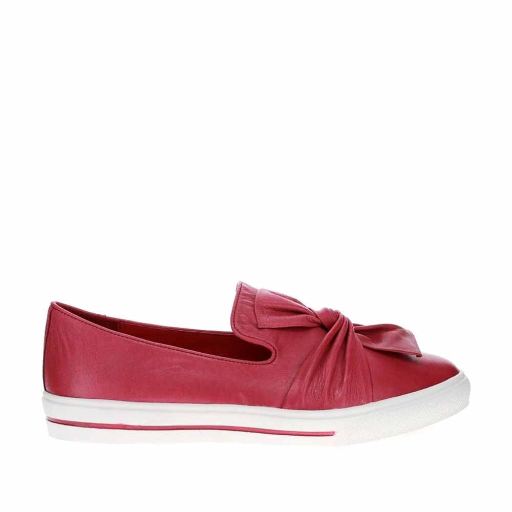 LE SANSA IZZY BORDO Women Slip-ons - Zeke Collection