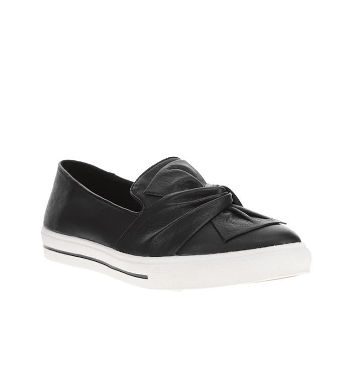 LE SANSA IZZY BLACK Women Loafers - Zeke Collection