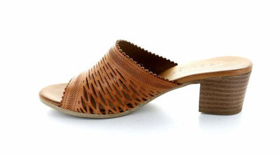 Lovia Tan - Collective Shoes 