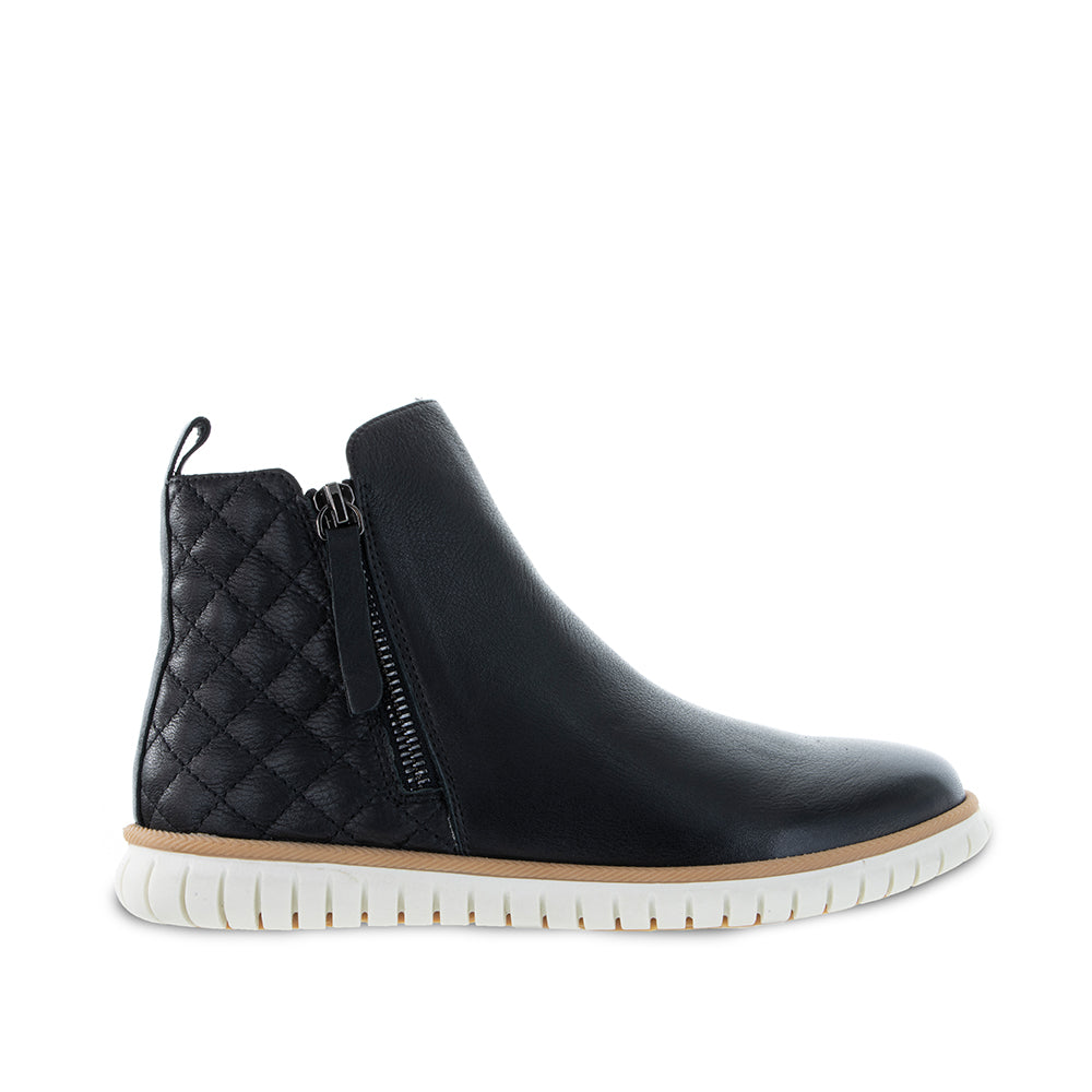 LESANSA ITALY BLACK QUILT Women Boots - Zeke Collection