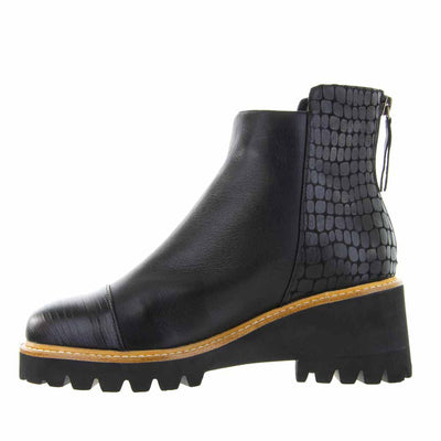 BRESLEY PUCK BLACK CROC - Women Boots - Collective Shoes 