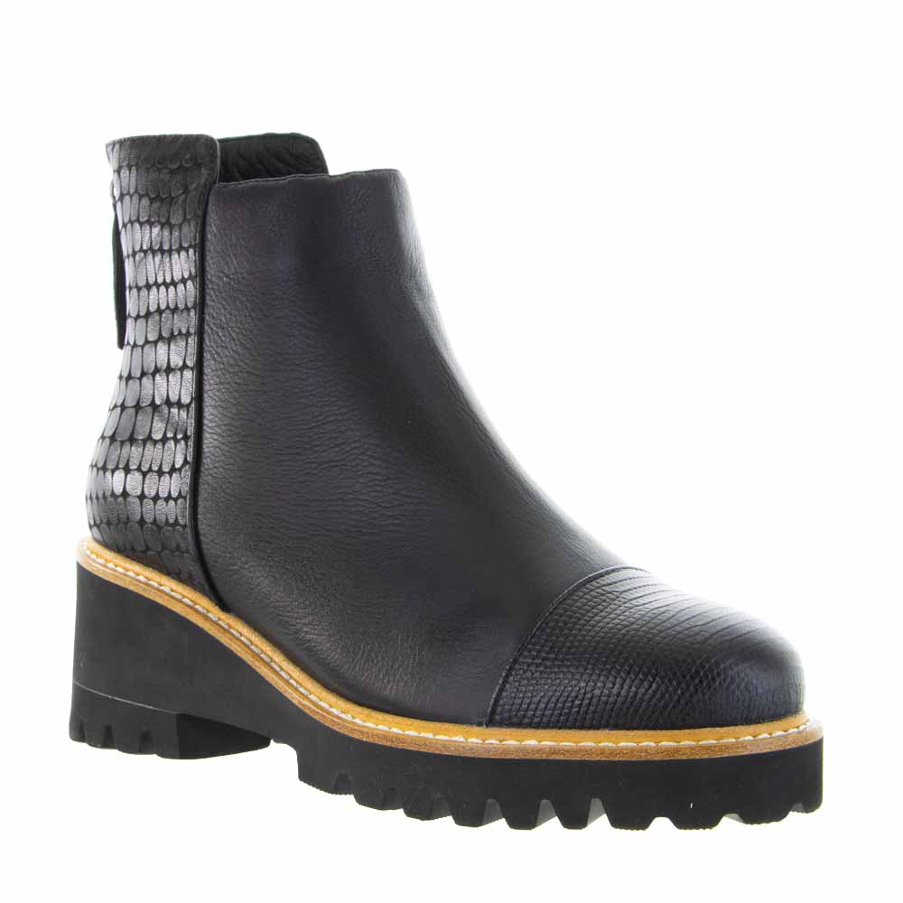 BRESLEY PUCK BLACK CROC - Women Boots - Collective Shoes 