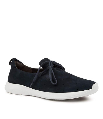 #color_navy-nubuck