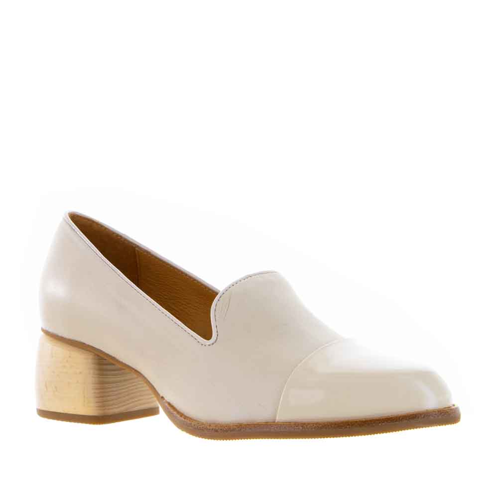 BRESLEY ABELA SWAN PATENT - Women Loafers - Collective Shoes 