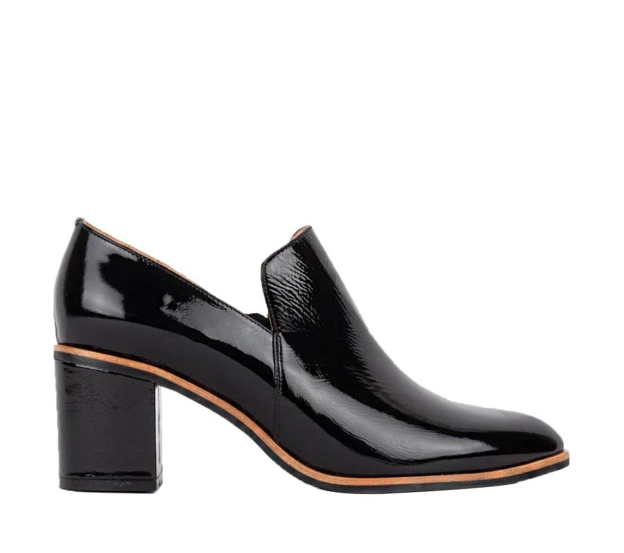 #color_black-patent