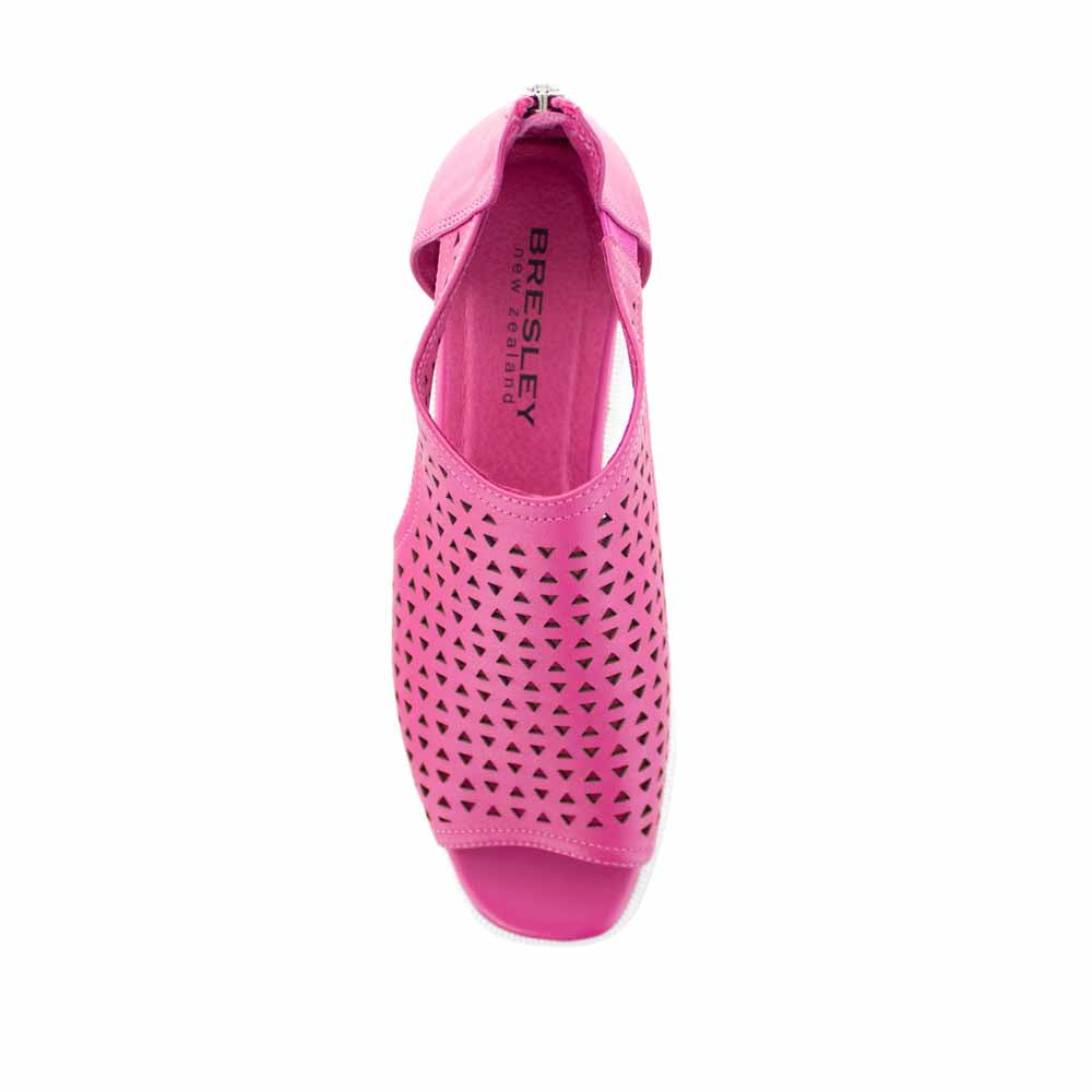 BRESLEY SWAN FUSCHIA - Women Sandals - Collective Shoes 
