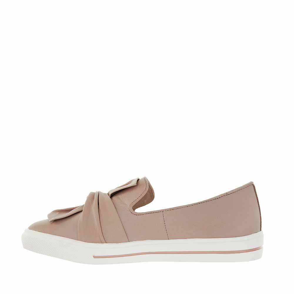 LE SANSA IZZY - Le Sansa Women Slip-ons - Collective Shoes 