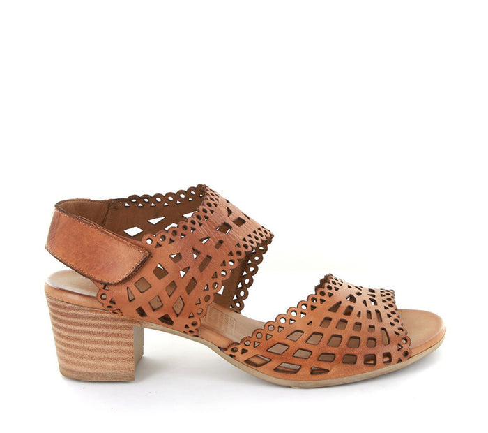 LE SANSA LISTER TAN - Collective Shoes 