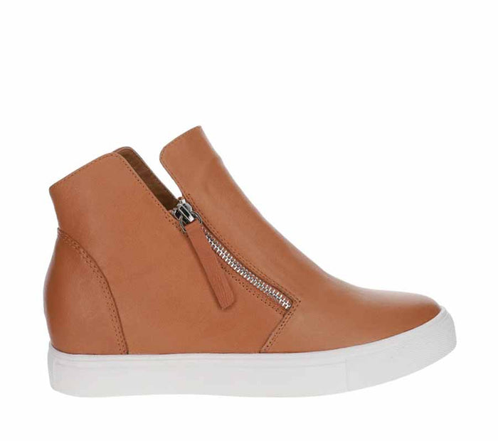 LE SANSA STUNNER TAN - Le Sansa Women Boots - Collective Shoes 