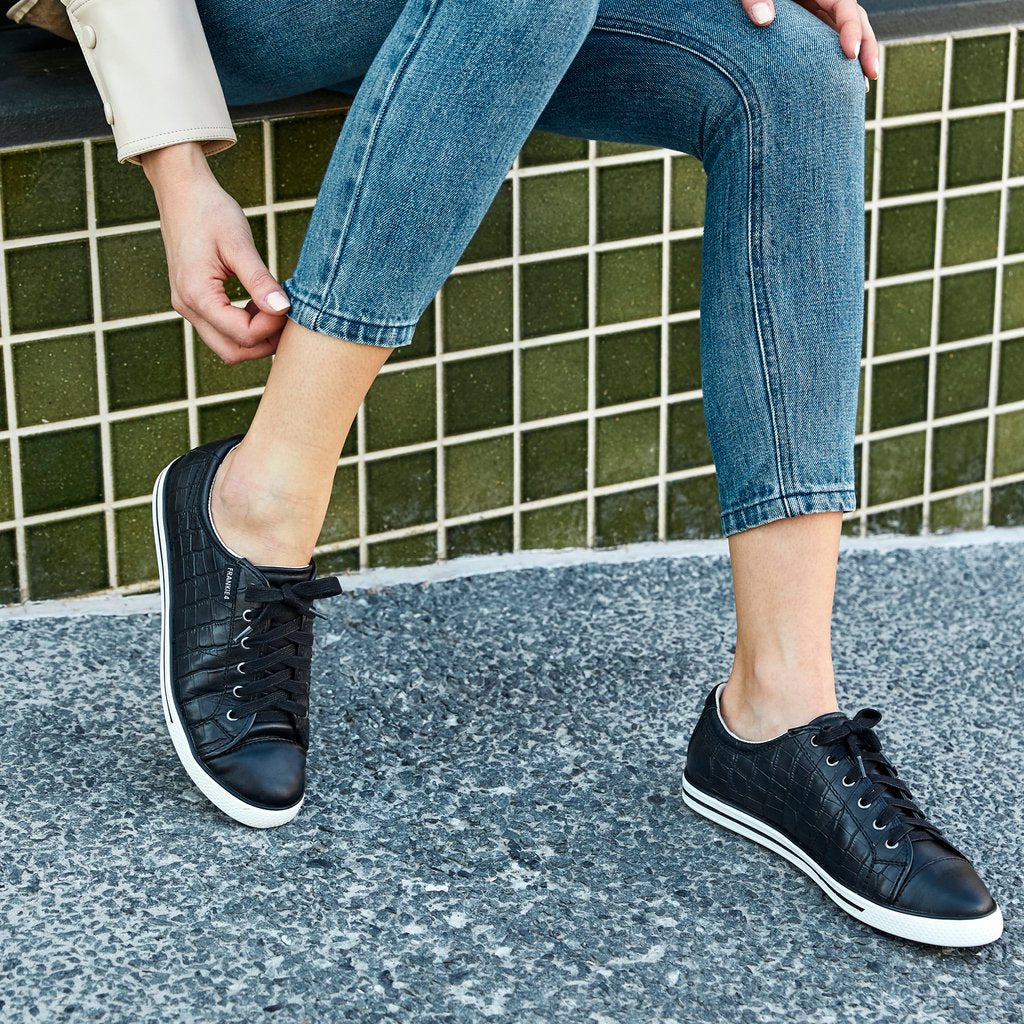 FRANKiE4 NAT BLACK CROC - Collective Shoes 