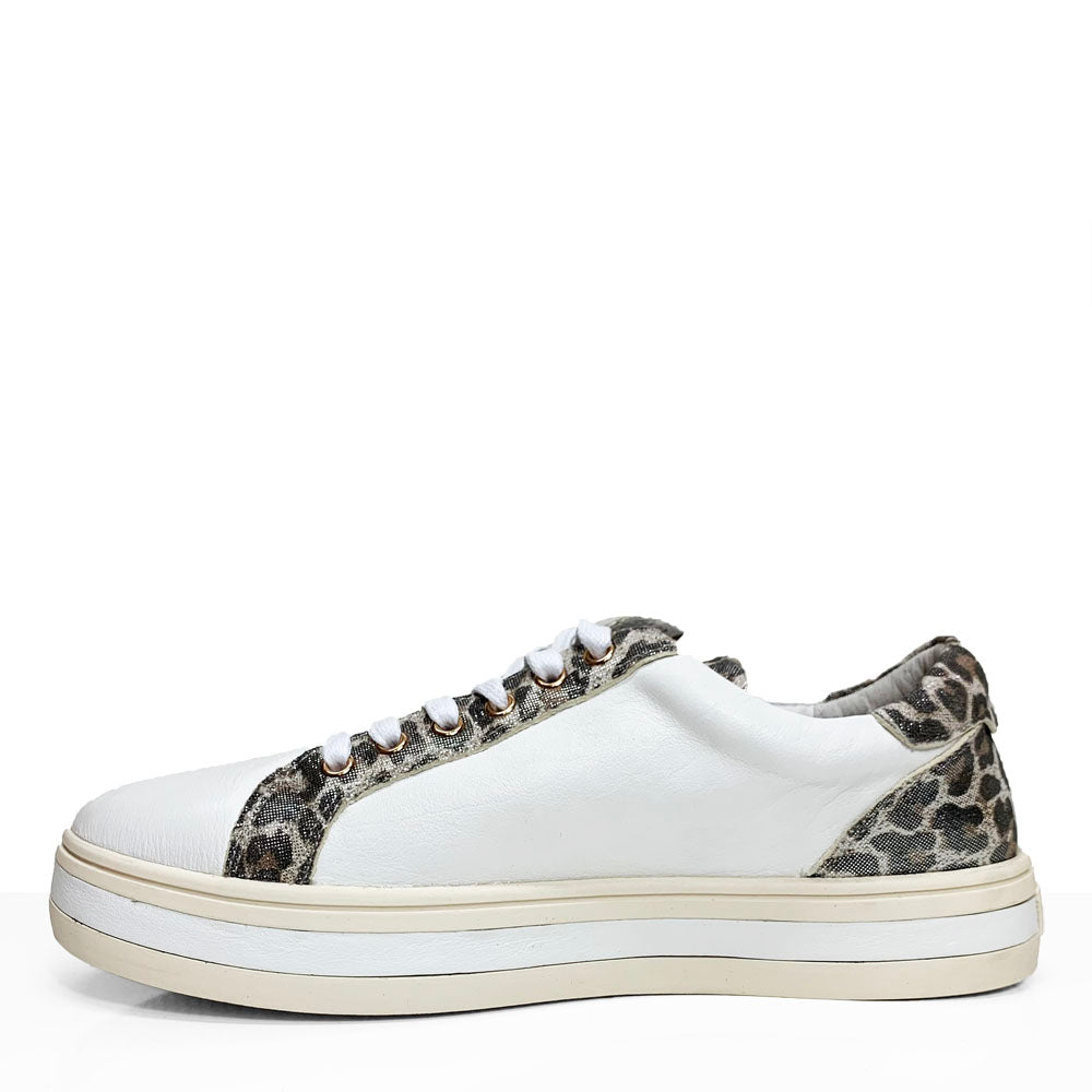 #color_white-leopard