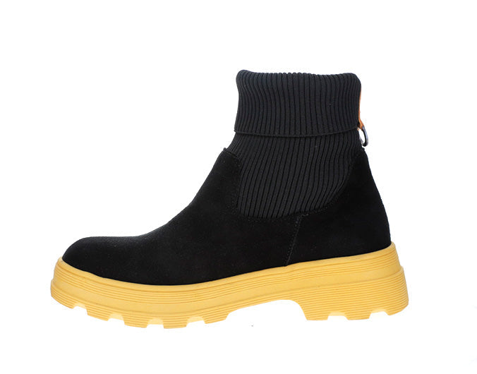LESANSA RIDGE BLACK/MUSTARD - Women Boots - Collective Shoes 