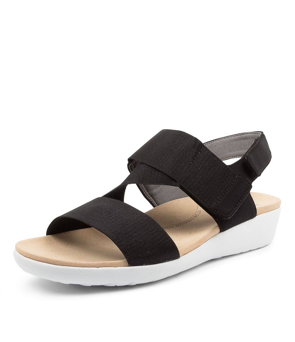 ZIERA UTUNE W BLACK - Collective Shoes 